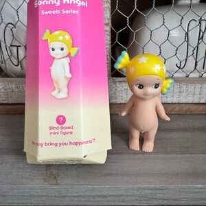 SOLD ❌ Sweets Series candy 🍬 Mini Figure nwb